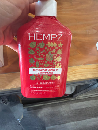 Honeycrisp apple and cherry chai